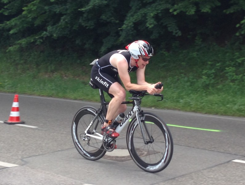Torsten auf dem Zeitfahrrad