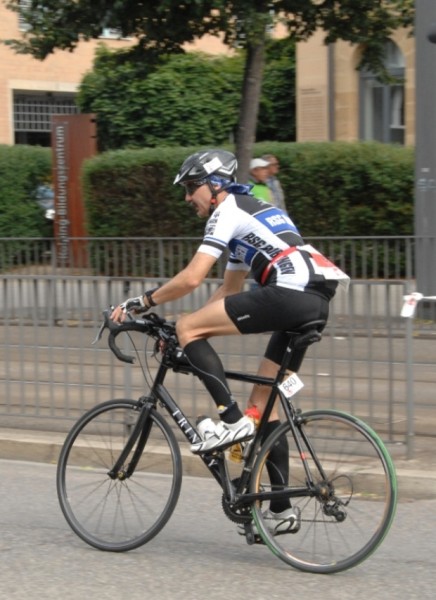 Manfred auf dem Rad.